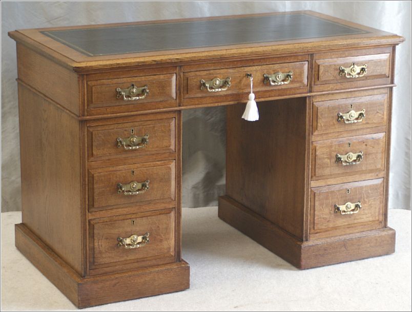 2054 Small Antique Oak Pedestal Desk Maple & Co (1)